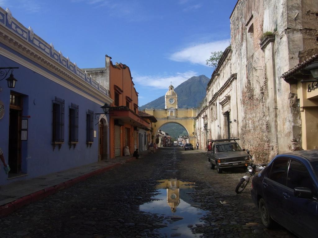Posada Dona Luisa Антигуа-Гватемала Экстерьер фото